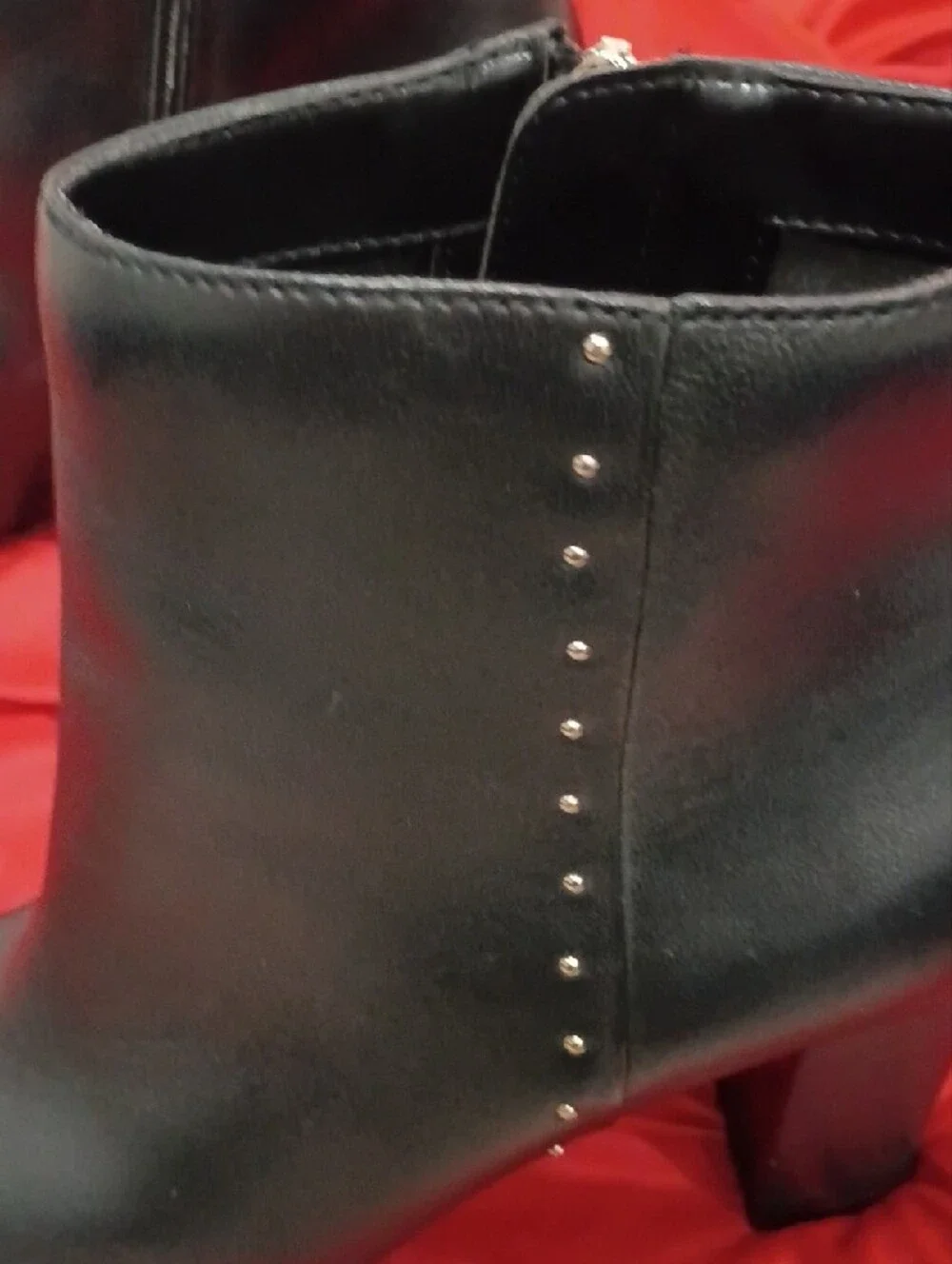 Bandolino sleek pointed